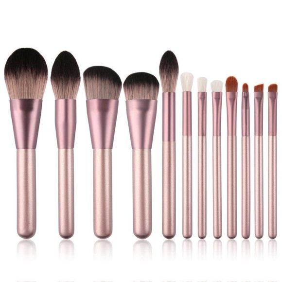 Premium Synthetic Hair 12 Piece Makeup Brush Set With Case - Picture 6 of 14